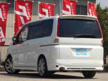 2005 Nissan Serena