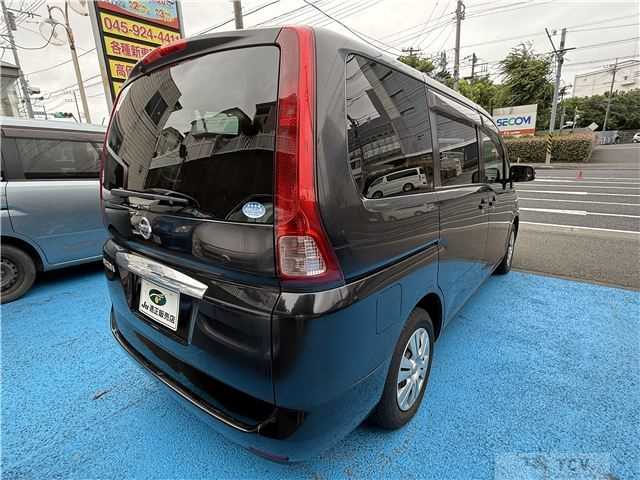 2010 Nissan Serena