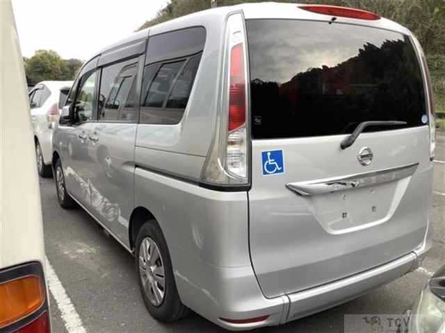 2013 Nissan Serena