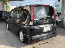 2009 Nissan Serena