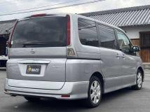 2009 Nissan Serena