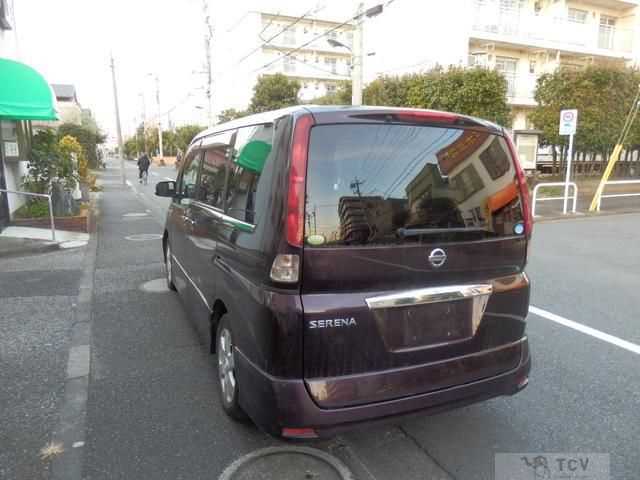 2008 Nissan Serena