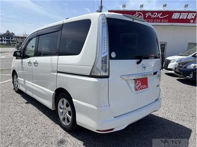 2013 Nissan Serena