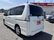 2013 Nissan Serena
