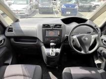 2013 Nissan Serena