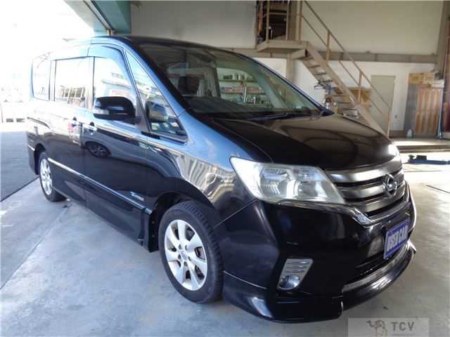 2013 Nissan Serena