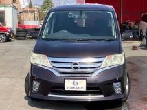 2013 Nissan Serena