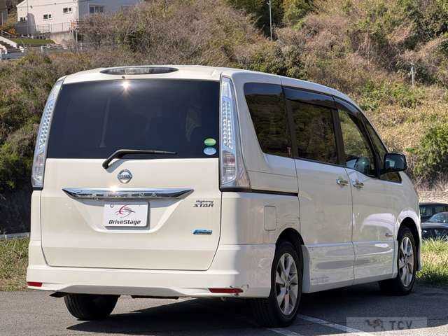2012 Nissan Serena