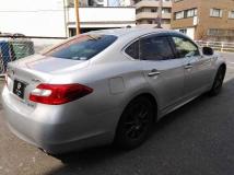 2011 Nissan FUGA HYBRID