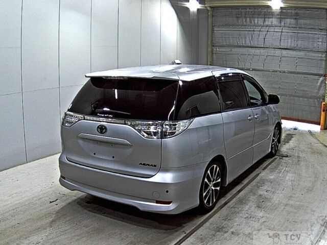 2013 Toyota Estima