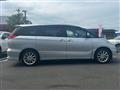 2009 Toyota Estima