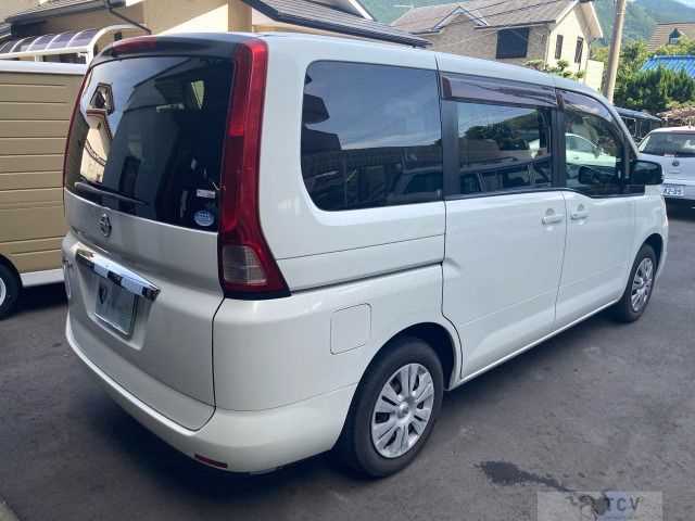 2010 Nissan Serena