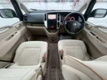 2009 Nissan Serena