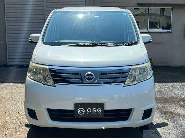 2010 Nissan Serena