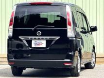 2011 Nissan Serena