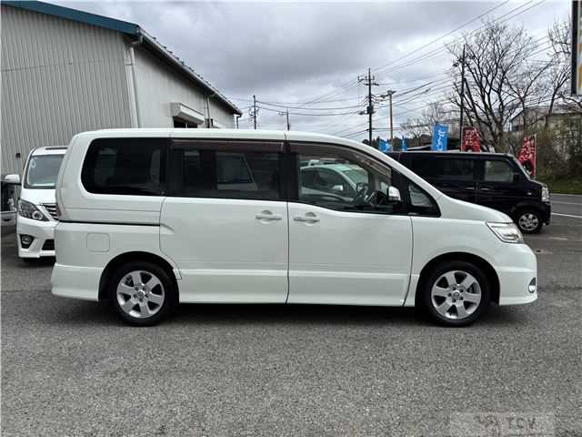 2010 Nissan Serena