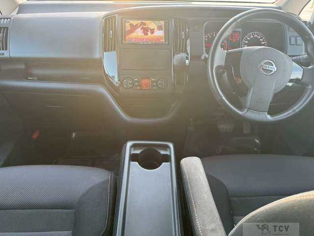 2010 Nissan Serena