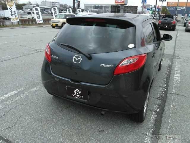 2010 Mazda Demio