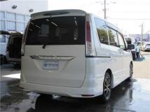 2012 Nissan Serena