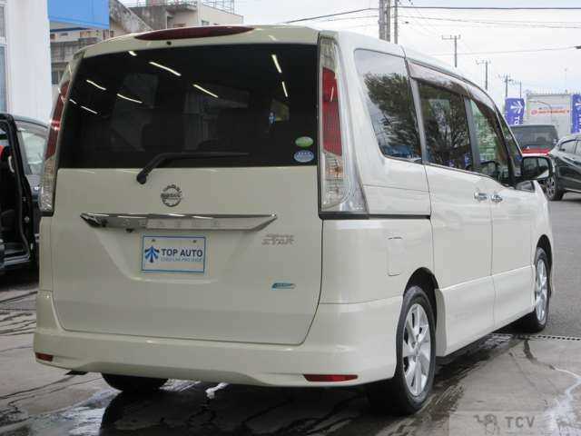 2011 Nissan Serena