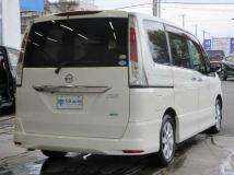 2011 Nissan Serena