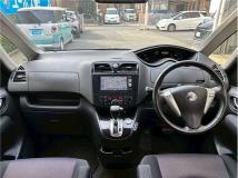 2012 Nissan Serena