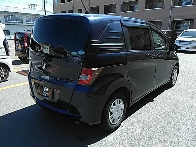 2011 Honda Freed Spike