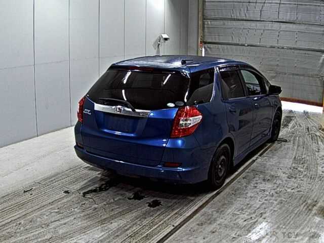 2012 Honda Fit shuttle