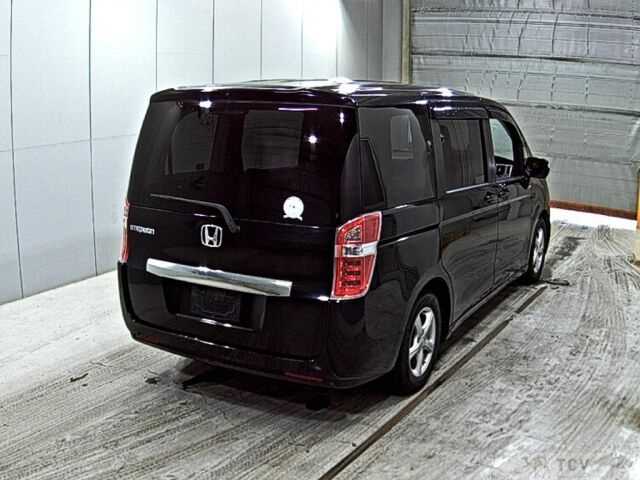 2013 Honda Step WGN