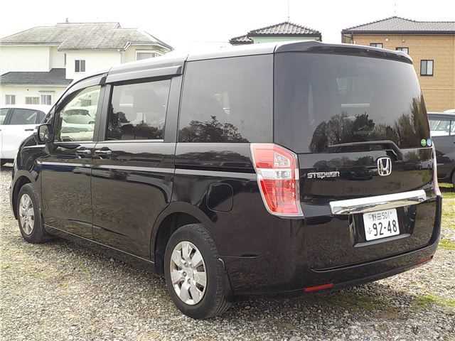 2013 Honda Step WGN