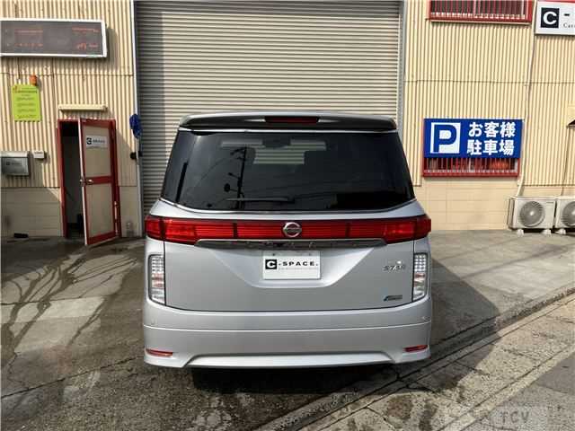 2011 Nissan Elgrand