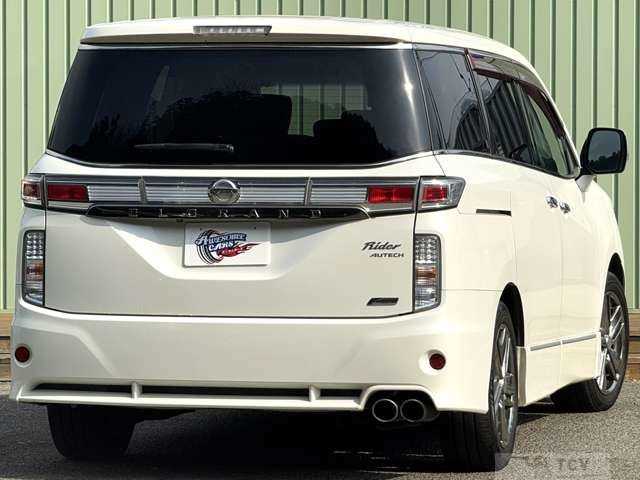 2010 Nissan Elgrand