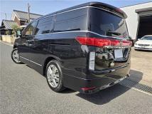 2013 Nissan Elgrand