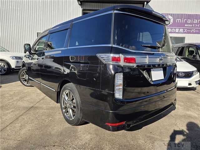 2013 Nissan Elgrand