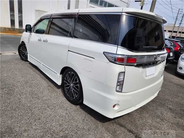 2010 Nissan Elgrand