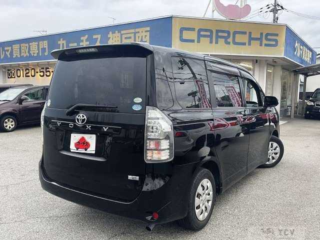 2011 Toyota Voxy