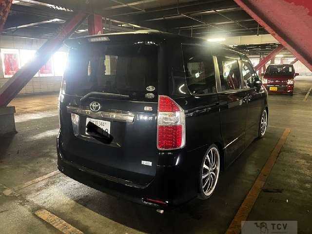 2008 Toyota Noah