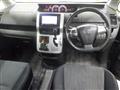 2013 Toyota Voxy