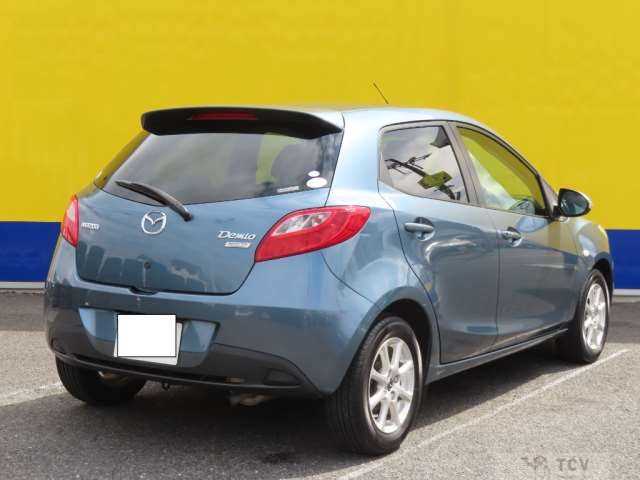 2014 Mazda Demio