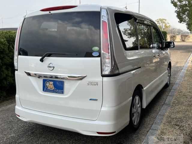2012 Nissan Serena