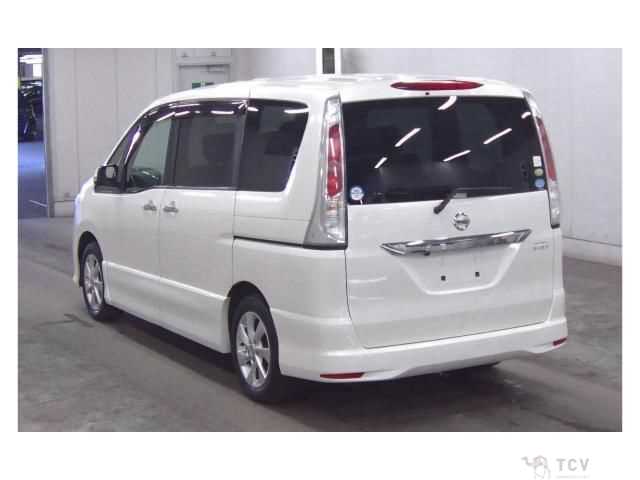 2011 Nissan Serena