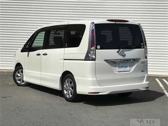 2011 Nissan Serena