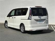 2011 Nissan Serena