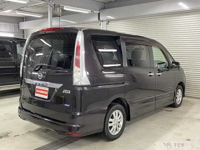 2011 Nissan Serena