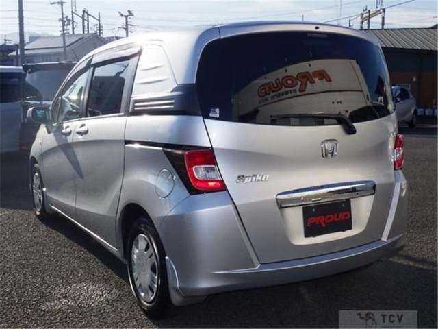 2010 Honda Freed Spike