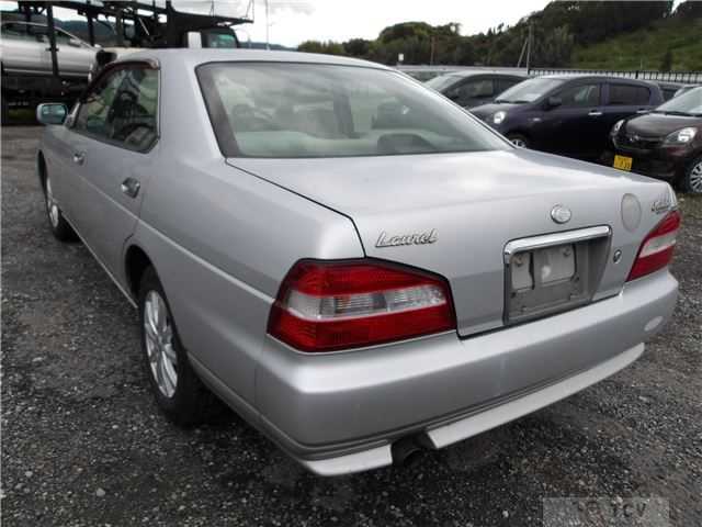2002 Nissan Laurel