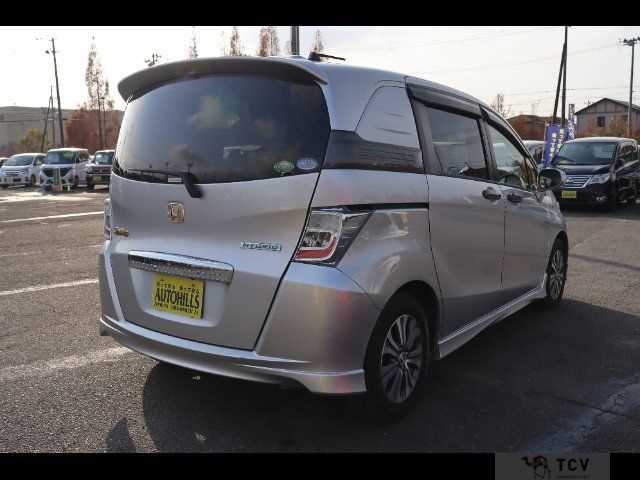 2013 Honda Freed Spike