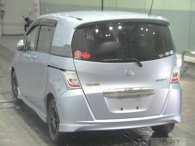 2013 Honda Freed Spike