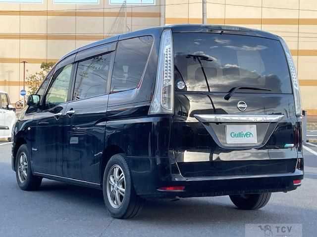 2013 Nissan Serena