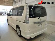2013 Nissan Serena